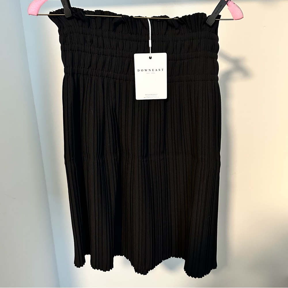 Downeast pleated skirt